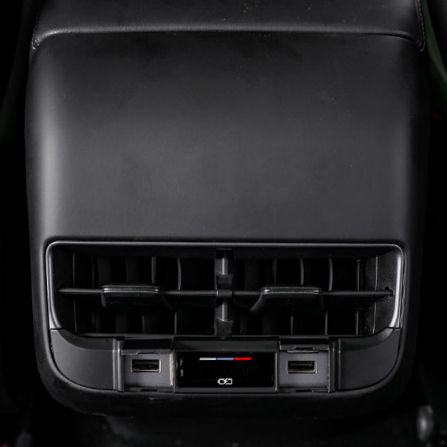 Tesla USB skydd