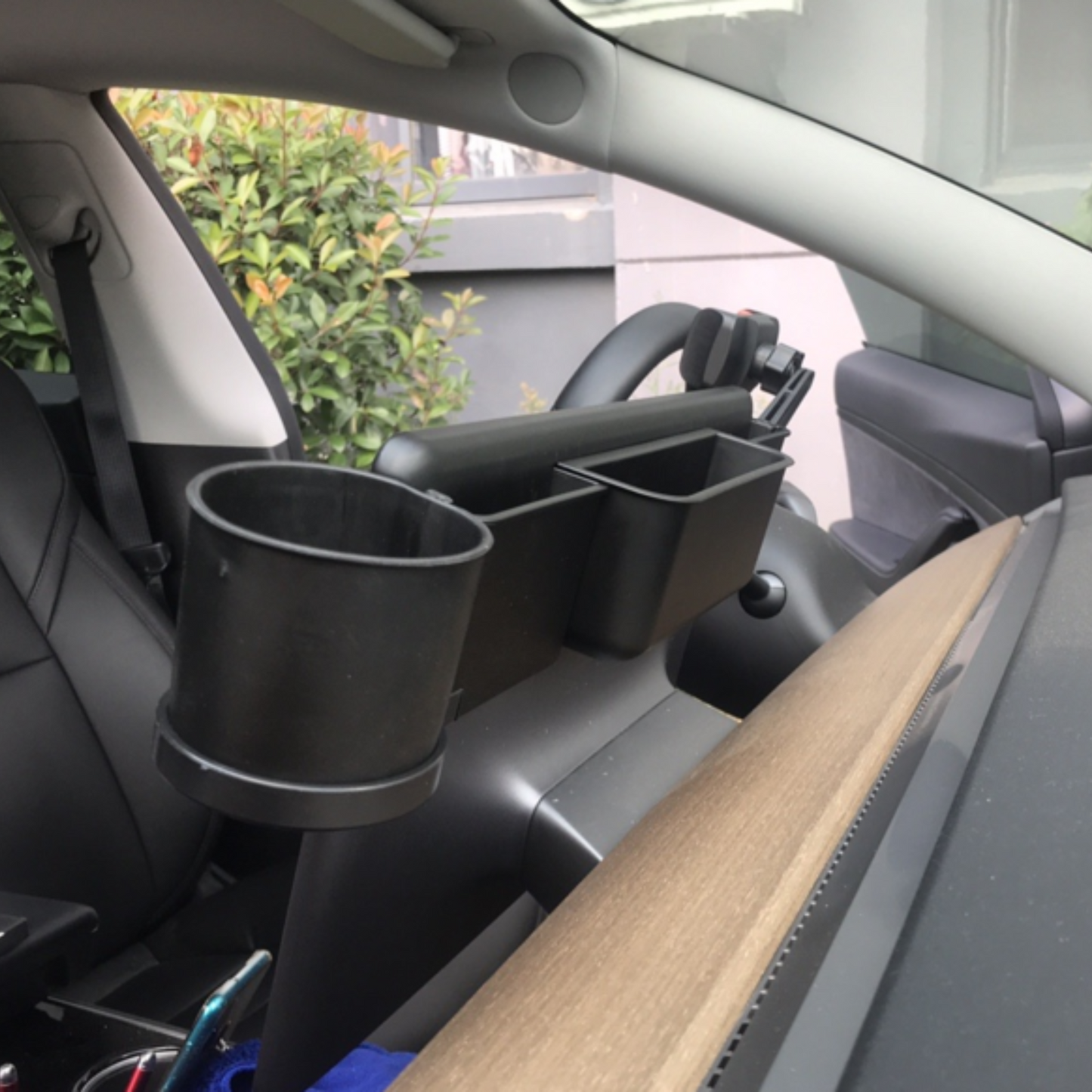 Kopphållare, förvaring och telefonhållare till Tesla Model 3 / Model Y