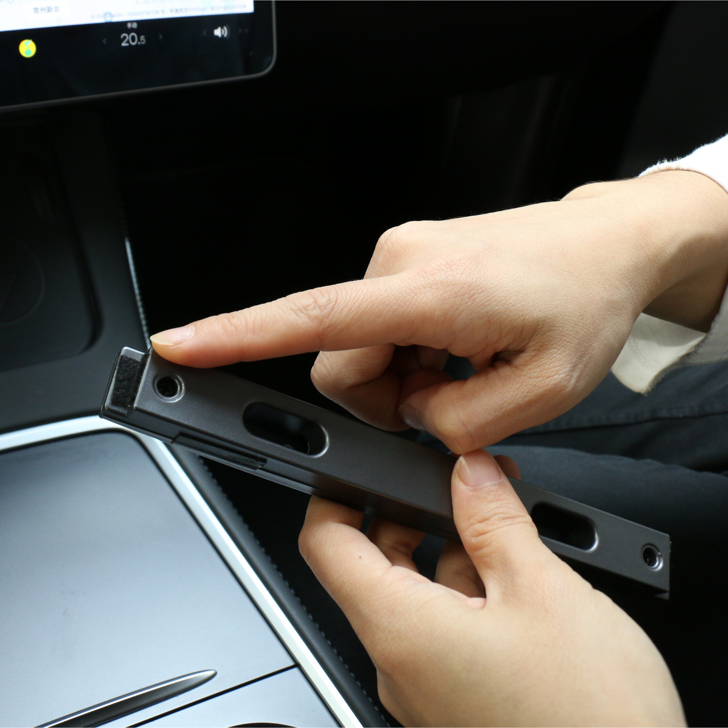 USB Console socket for Tesla Model Y/Tesla Model 3 2021+