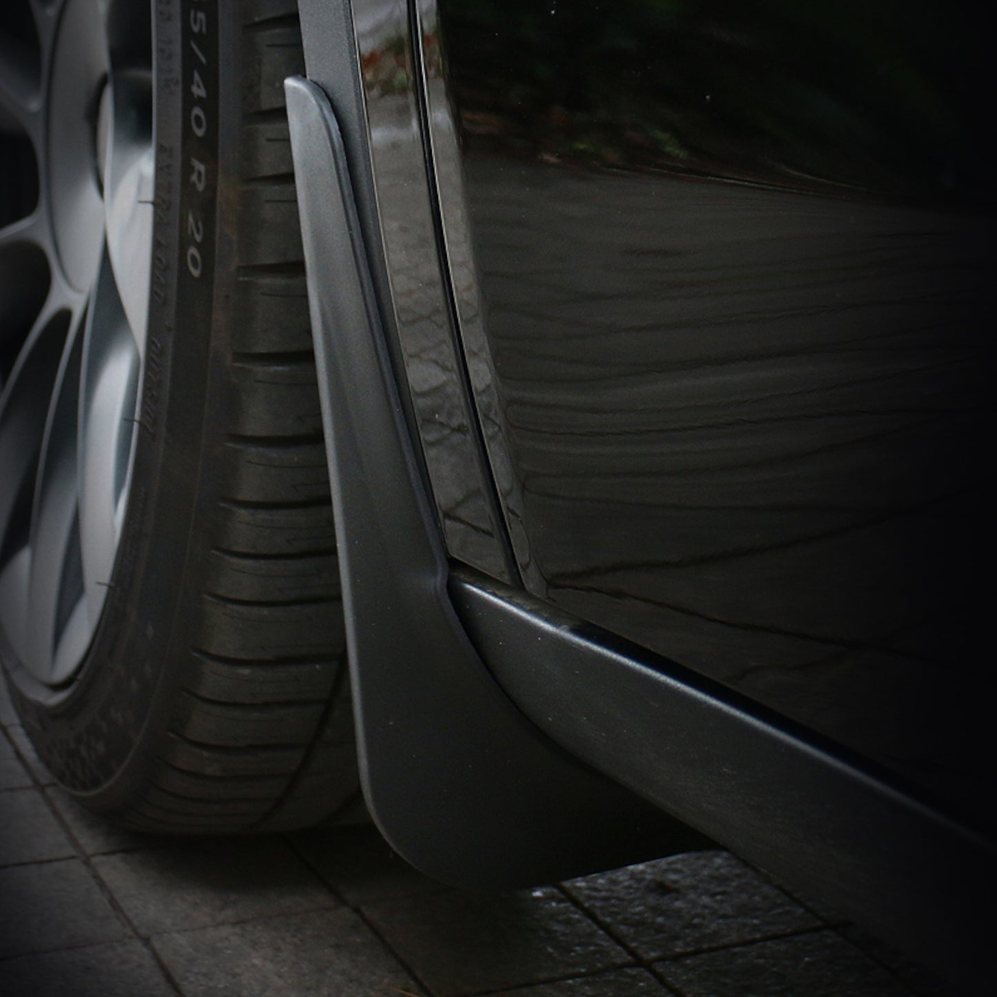 Tesla Model Y Splash Guard Matte Black (4pcs)